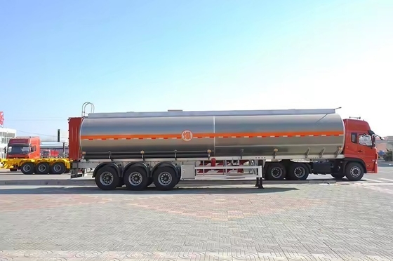 Materiale in acciaio 3 assi Alumini Truck Trailer Semi Trailer Oil Transport Fuel Tanker