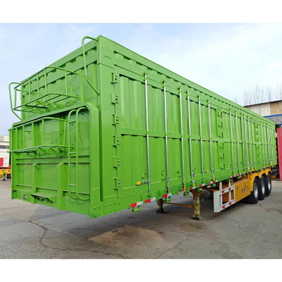 Trailers a tre assi per il trasporto di bovini e pecore